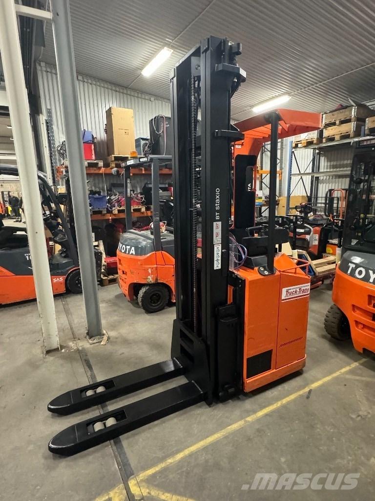 Toyota SSE160 Platvormiga virnastajad