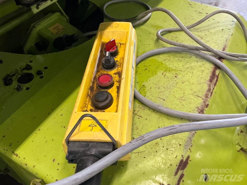 CLAAS Rollant 240 Ruloonpressid