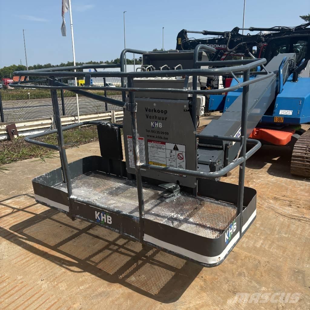 Aichi SR 12 B Teleskoop poomtõstukid
