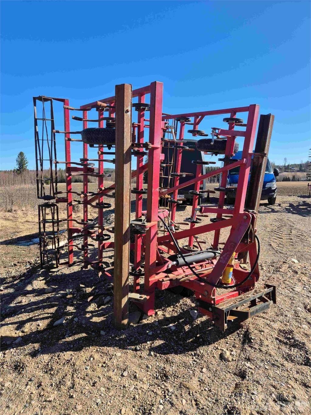 VM 450 S-piikkiäes Äkked