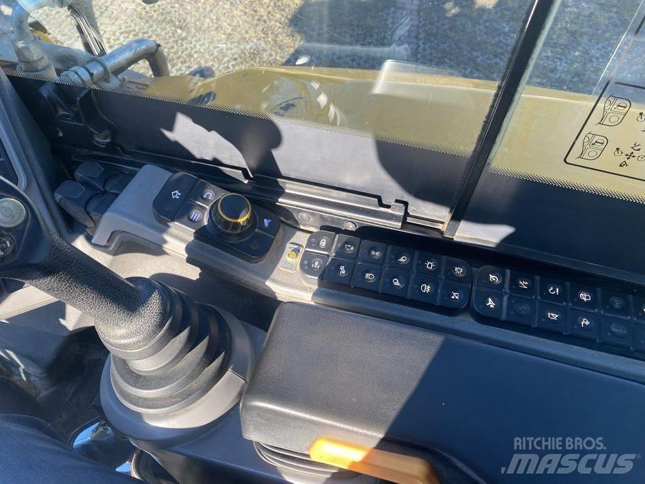 JCB W 110 Hydradig Ratasekskavaatorid