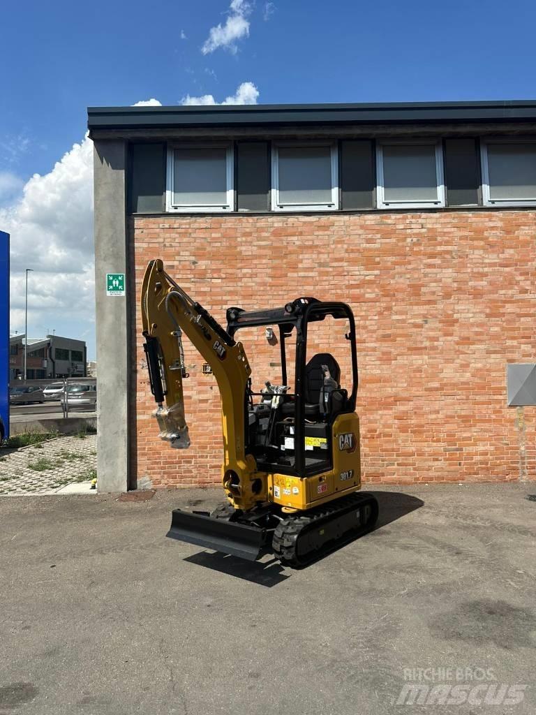 CAT 301.7 CR Väikeekskavaatorid 7t-12t