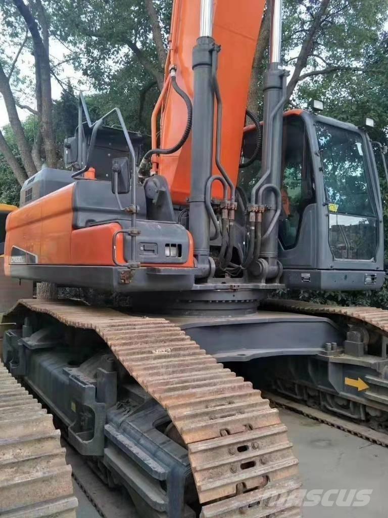 Doosan DX 530 LC-5 Roomikekskavaatorid