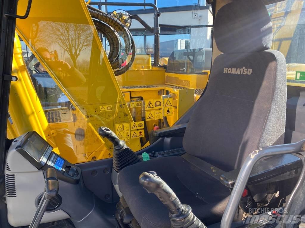 Komatsu PC 138 US-11 Roomikekskavaatorid