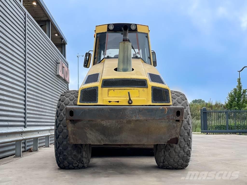 Bomag BW 213 DH-4 Ühe trumliga rullid