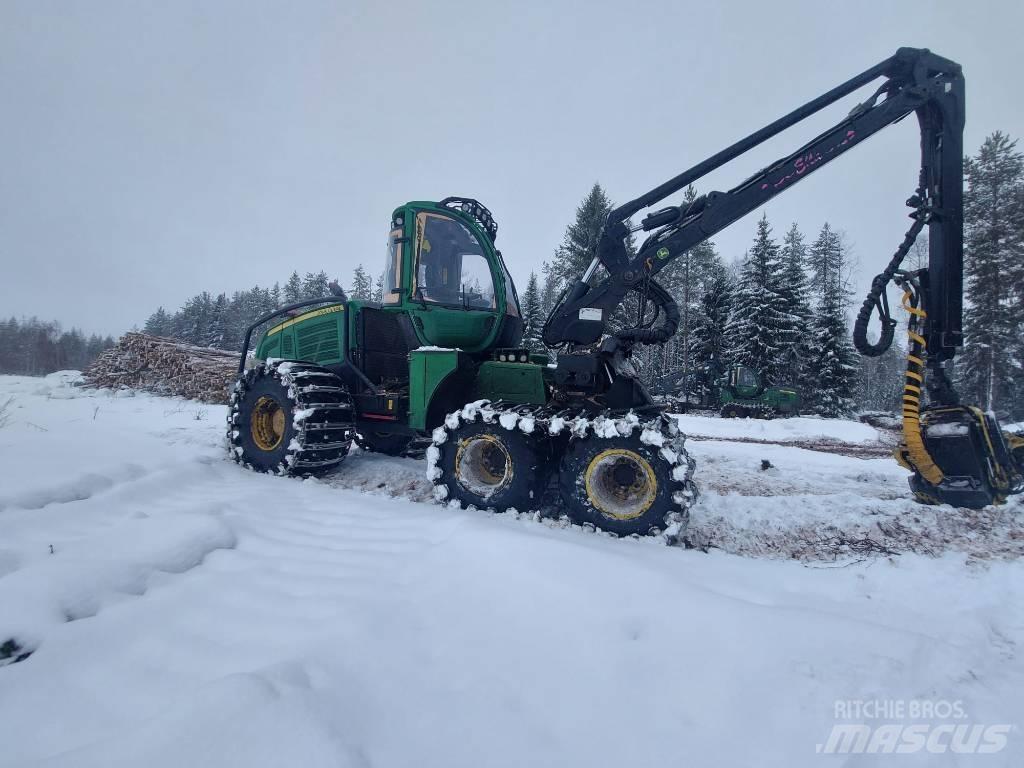 John Deere 1070 E Harvesterid