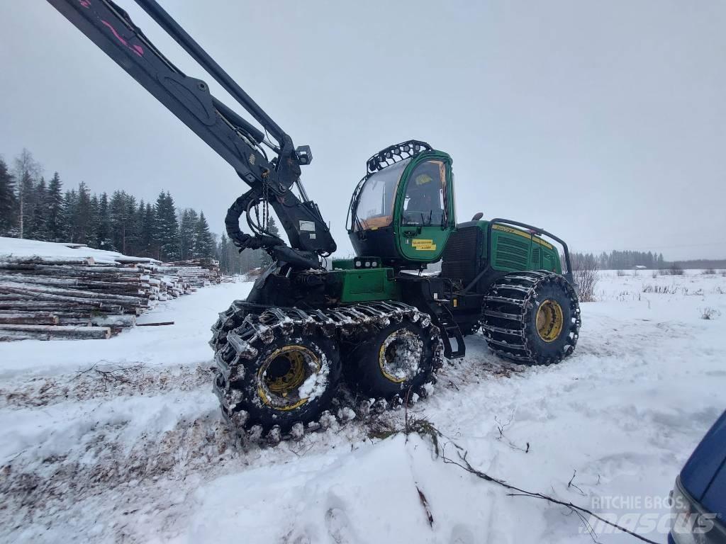 John Deere 1070 E Harvesterid