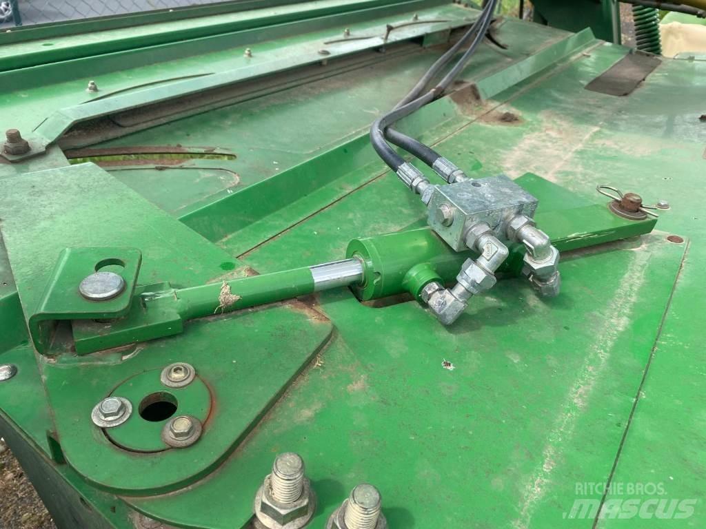 John Deere 730 Esi ja taganiidukid