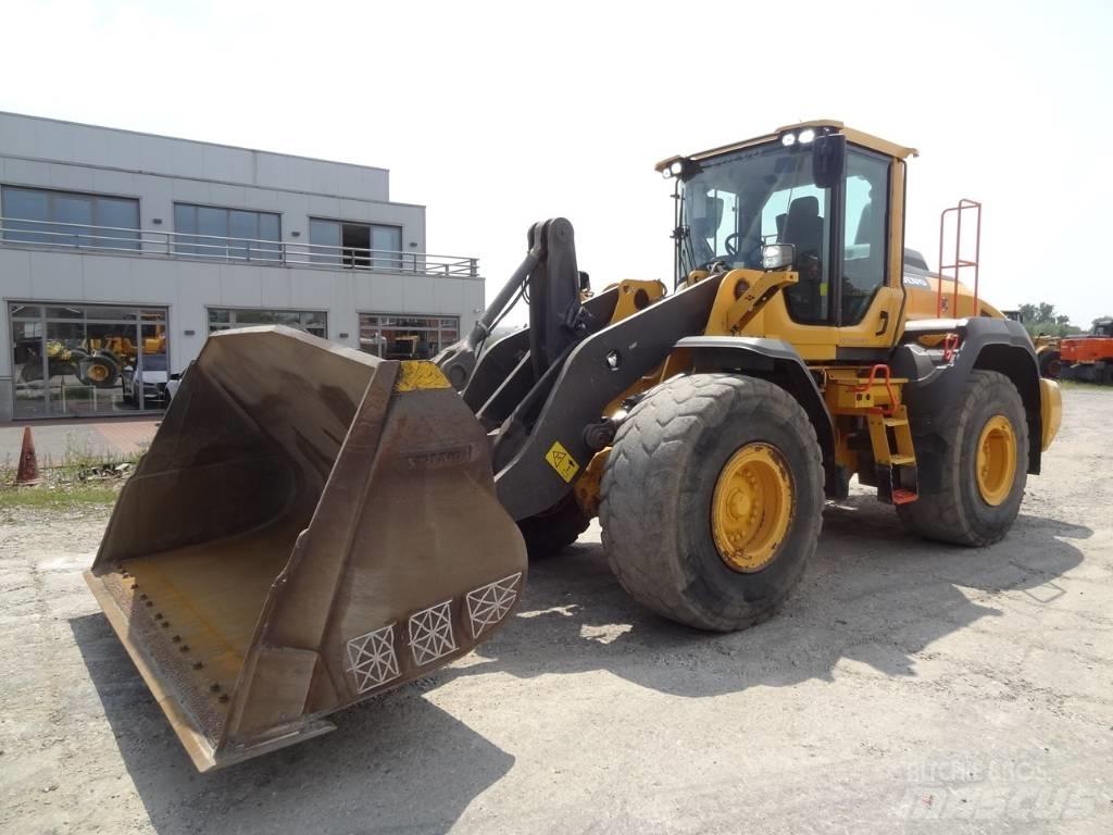 Volvo L 120 H Rataslaadurid