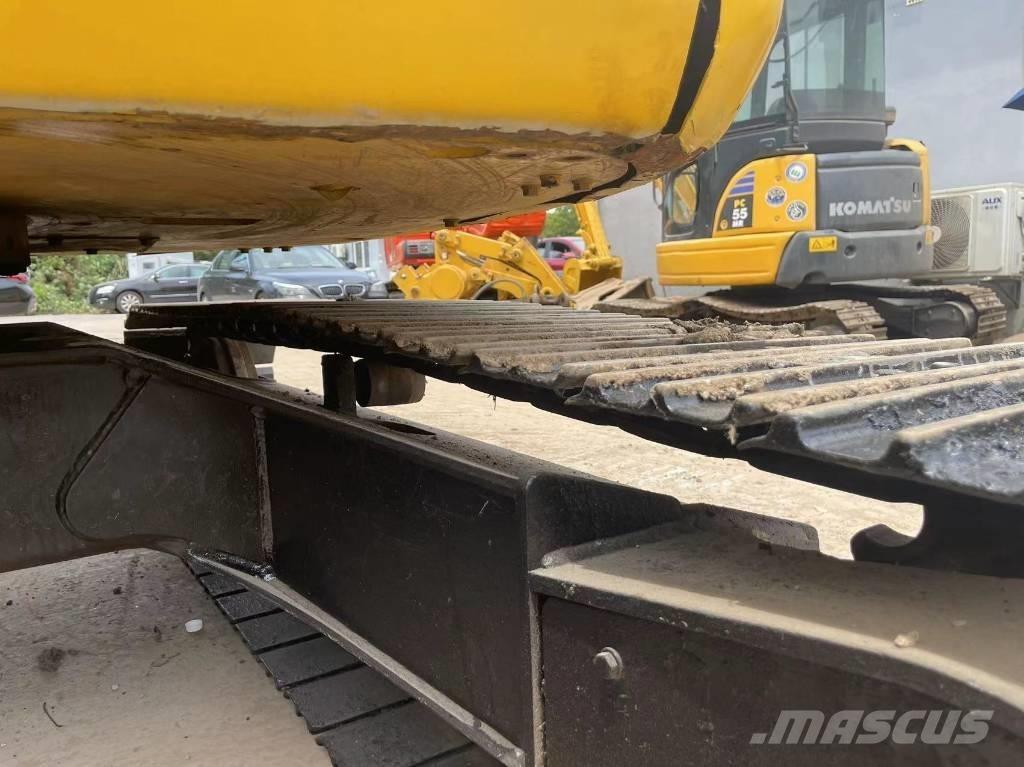 Komatsu 78 Roomikekskavaatorid