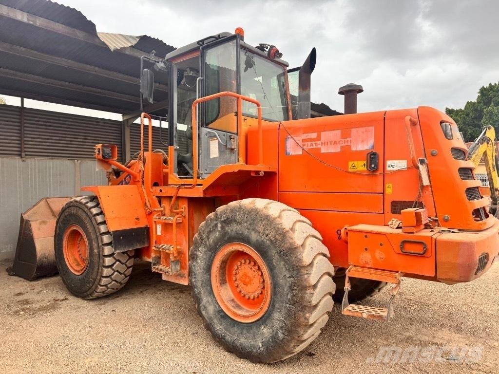 Hitachi W 170 Rataslaadurid
