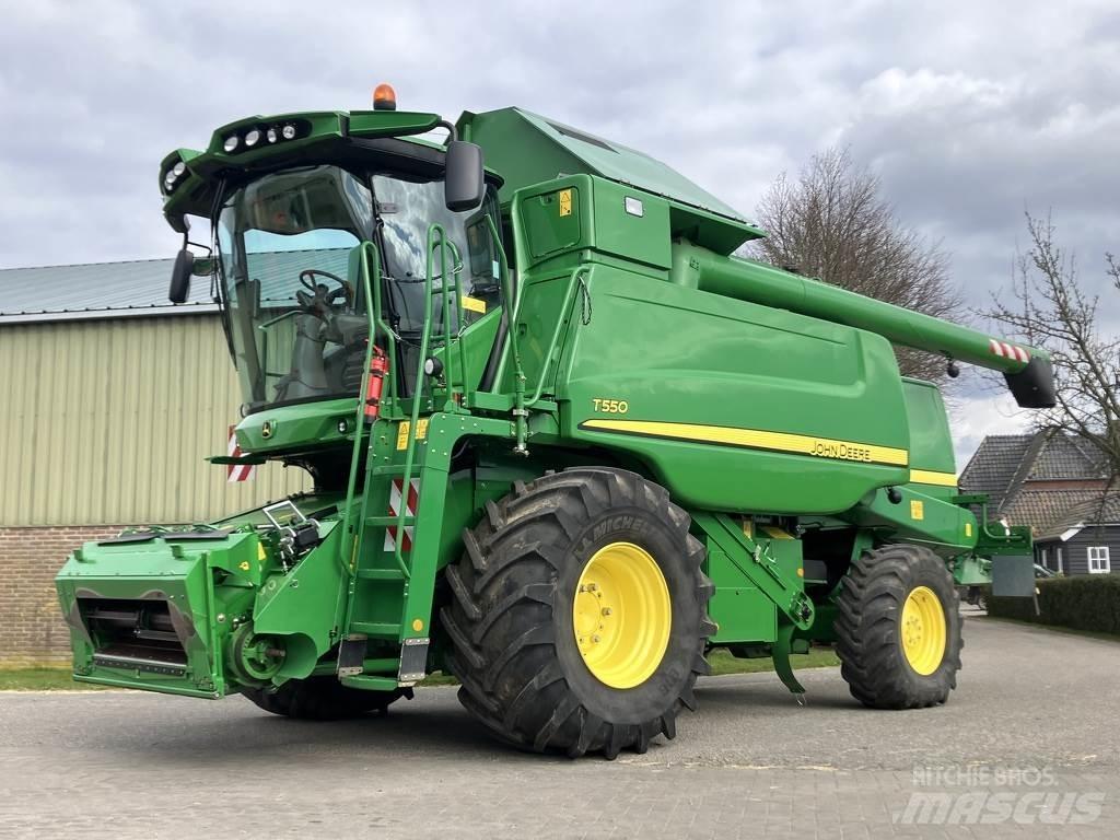 John Deere T550 Teraviljakombainid