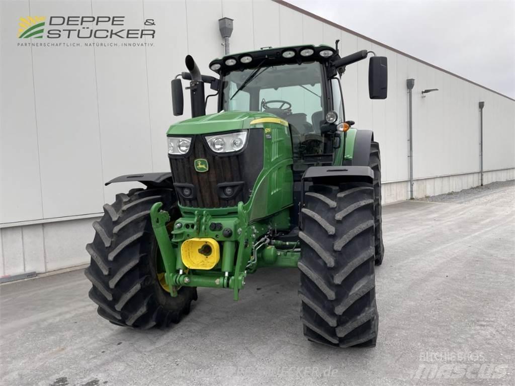John Deere 6215R Traktorid