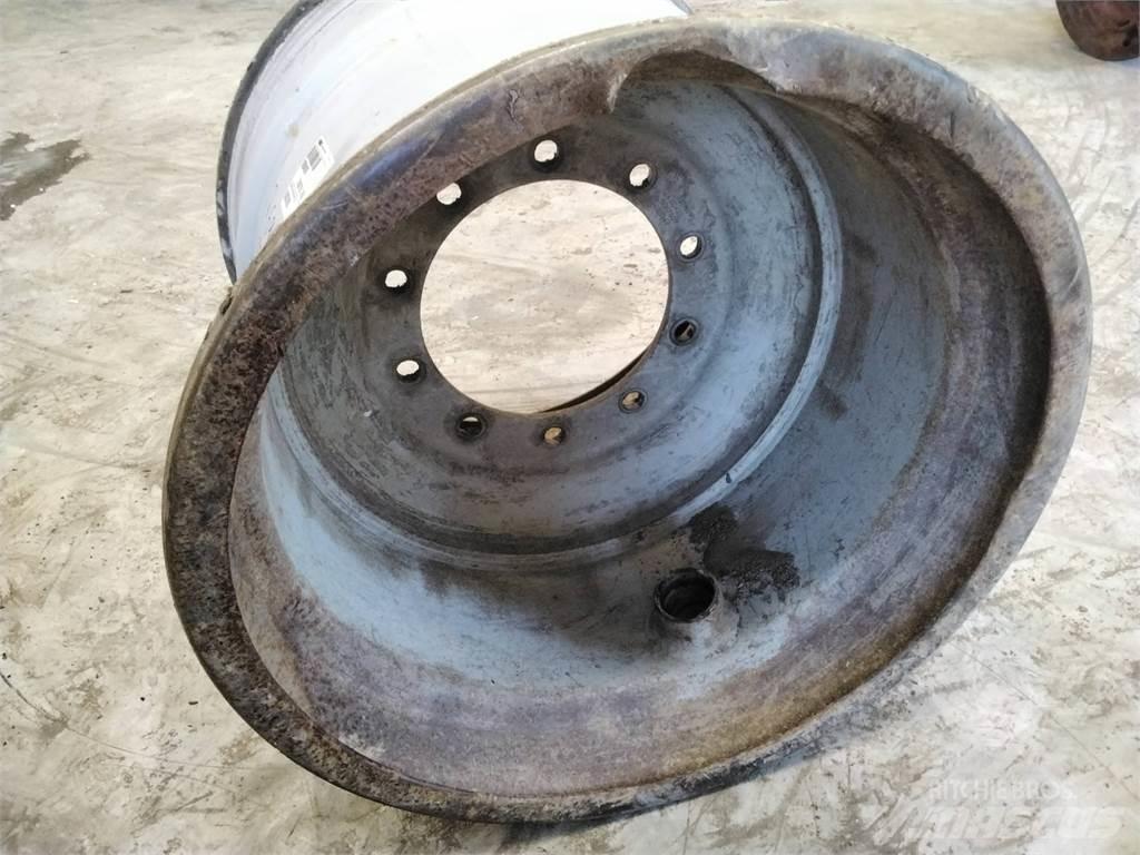 Valmet 860 24x26,5 Rehvid, rattad ja veljed