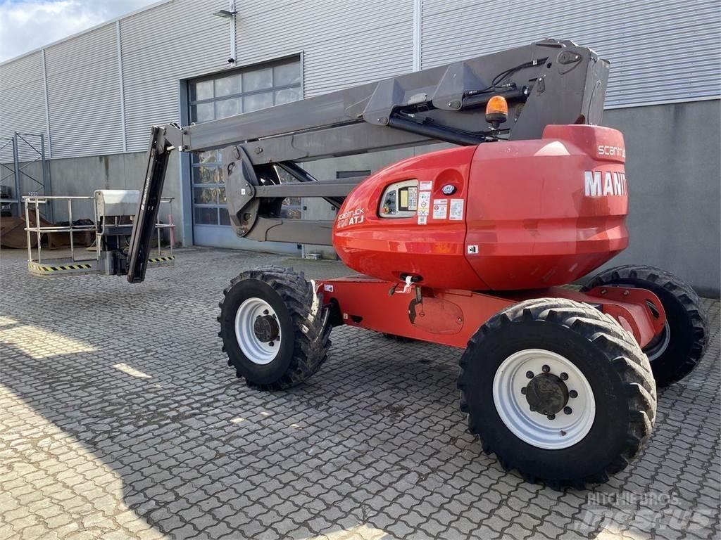 Manitou 200ATJ RC Iseliikuvad poomtõstukid