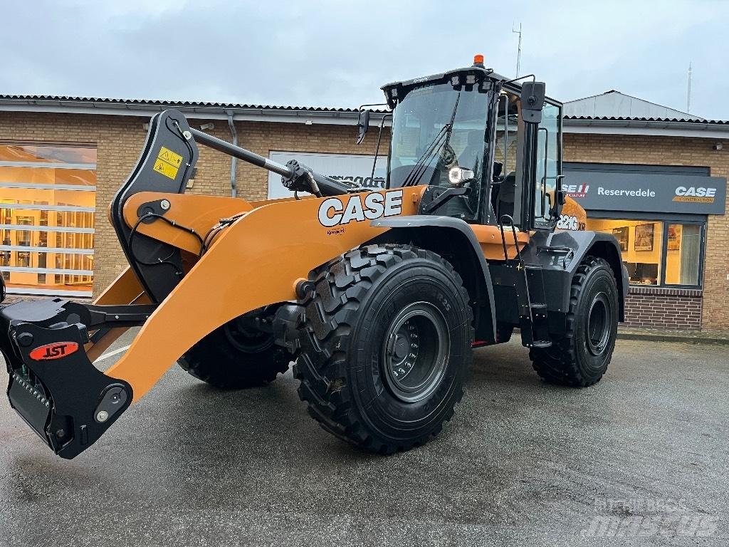 CASE 821 G XR Rataslaadurid