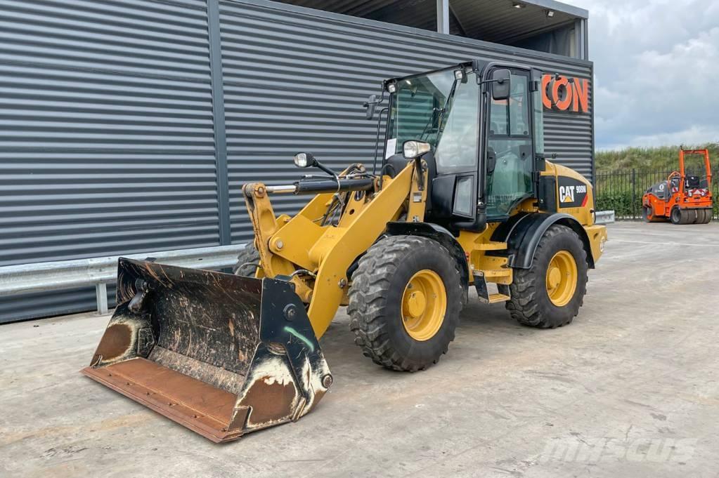 CAT 908 M Rataslaadurid