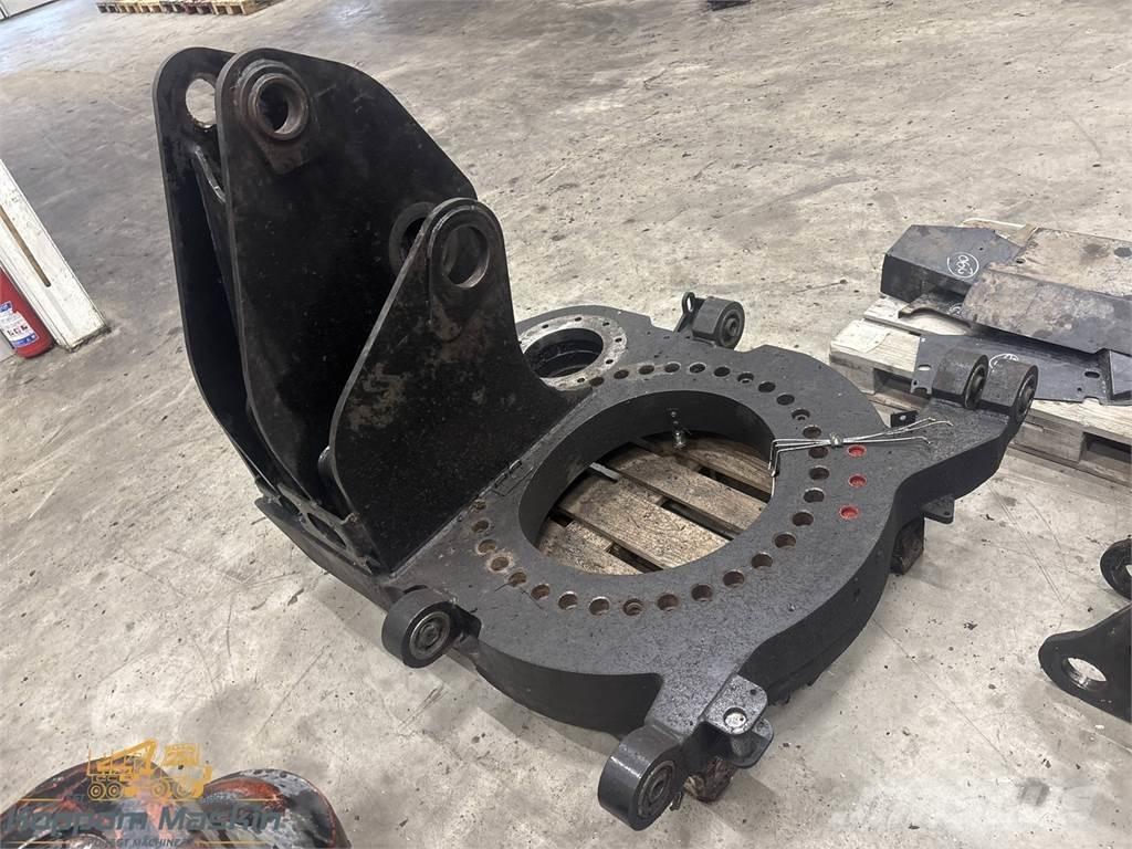 Komatsu 270H Harvesteri kraanad