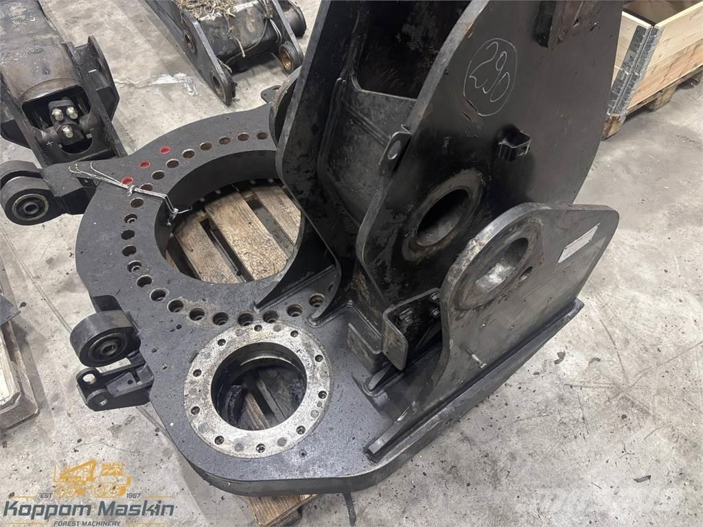 Komatsu 270H Harvesteri kraanad