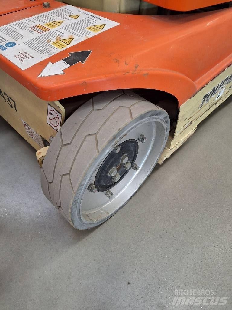 JLG Toucan 10 E Vertikaalsed mast tõstukid