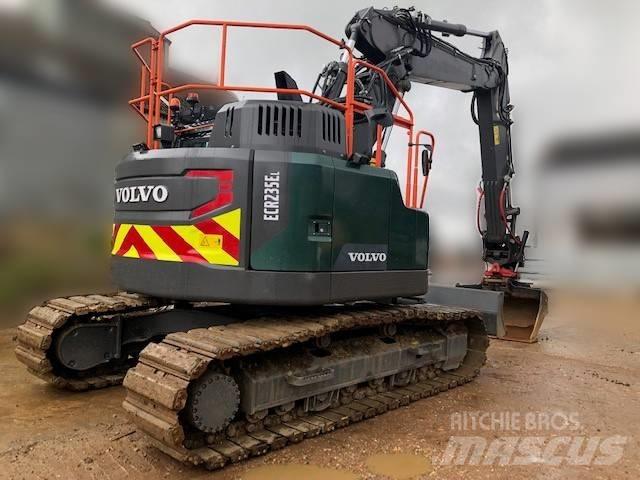 Volvo ECR 235 E Roomikekskavaatorid