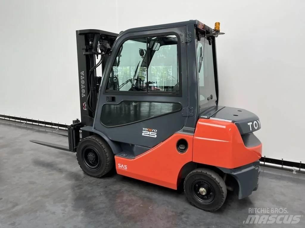 Toyota 02-8 FDF 25 Diiseltõstukid