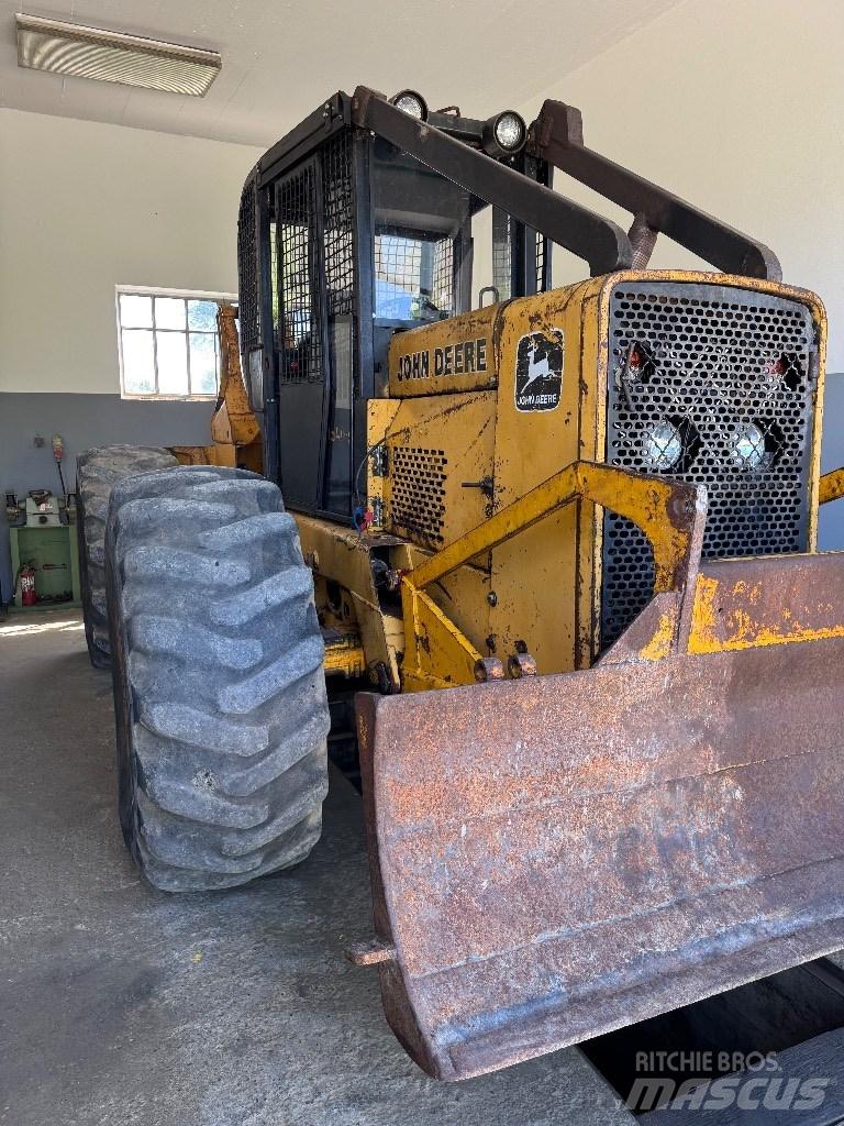 John Deere 540b 540b Metsatööks kohandatud traktorid