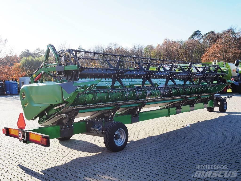 John Deere S780 + 730X Teraviljakombainid