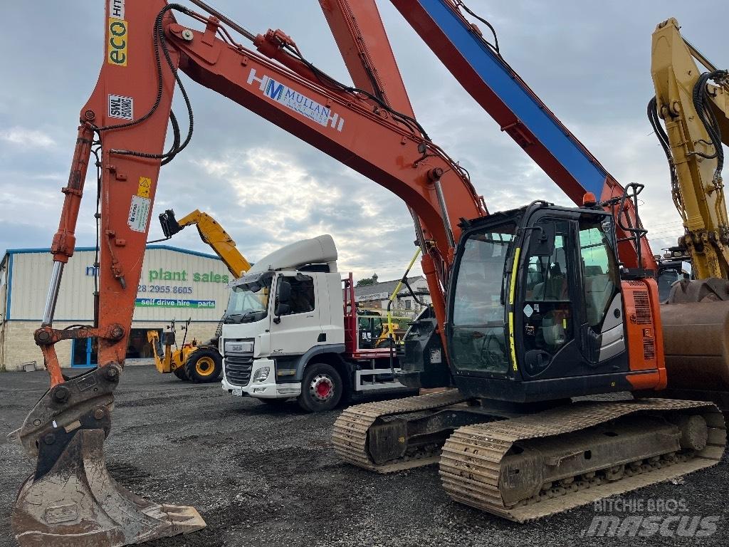 Hitachi ZX135 US-6 Roomikekskavaatorid