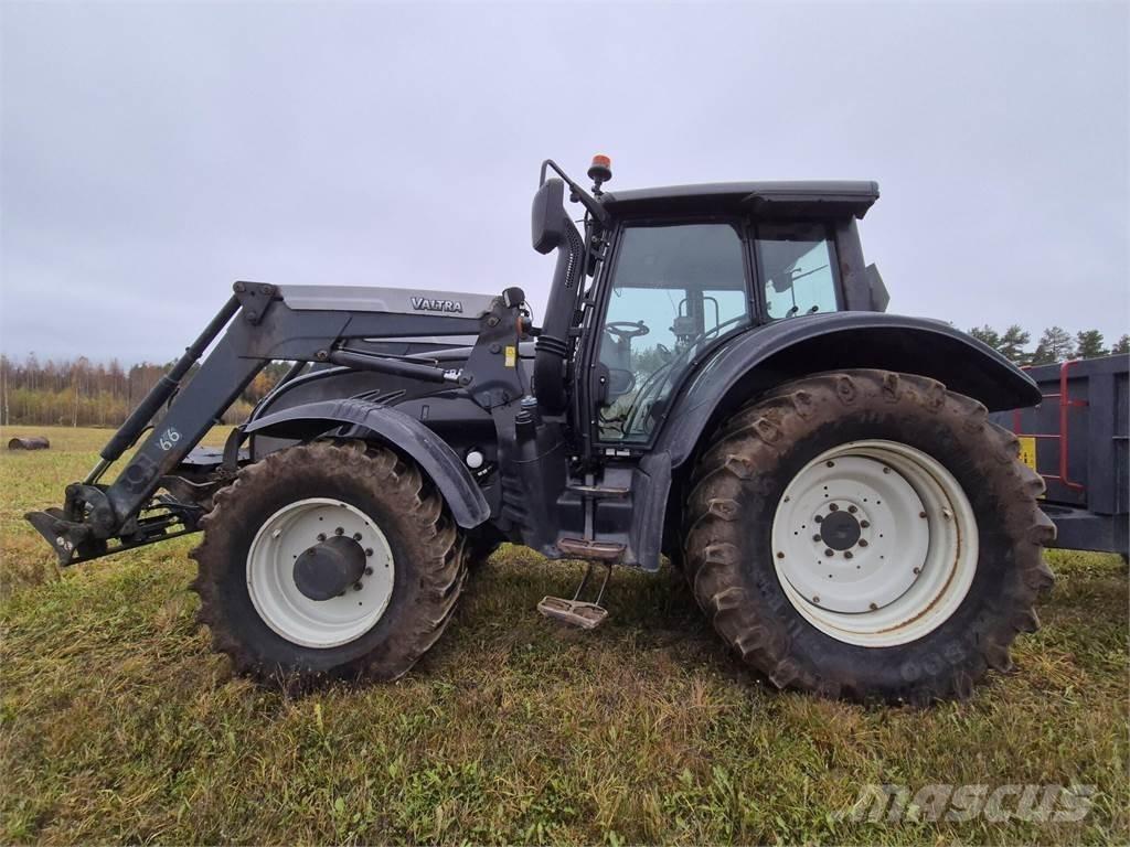 Valtra T163e V Traktorid