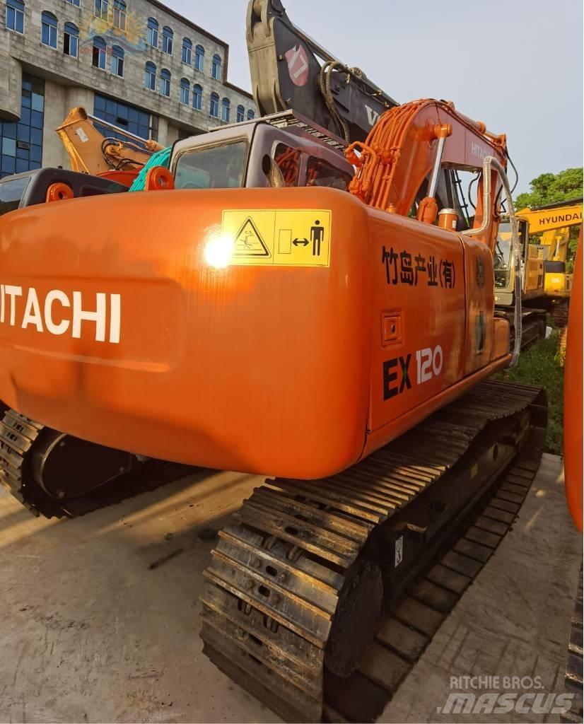 Hitachi EX 120 Roomikekskavaatorid