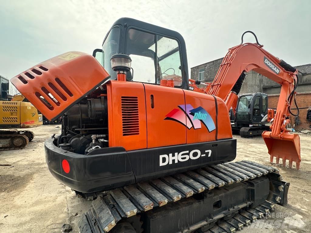 Doosan DH 60-7 Roomikekskavaatorid
