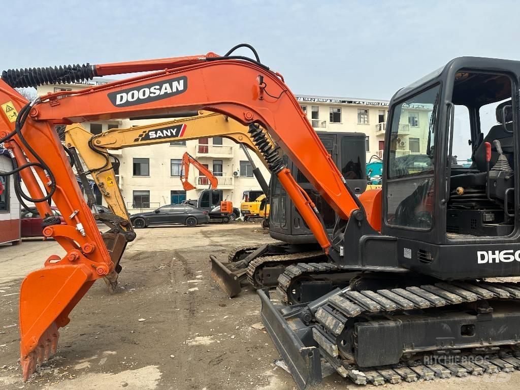 Doosan DH 60-7 Roomikekskavaatorid