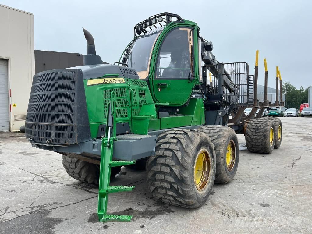 John Deere 1510G Forwarderid