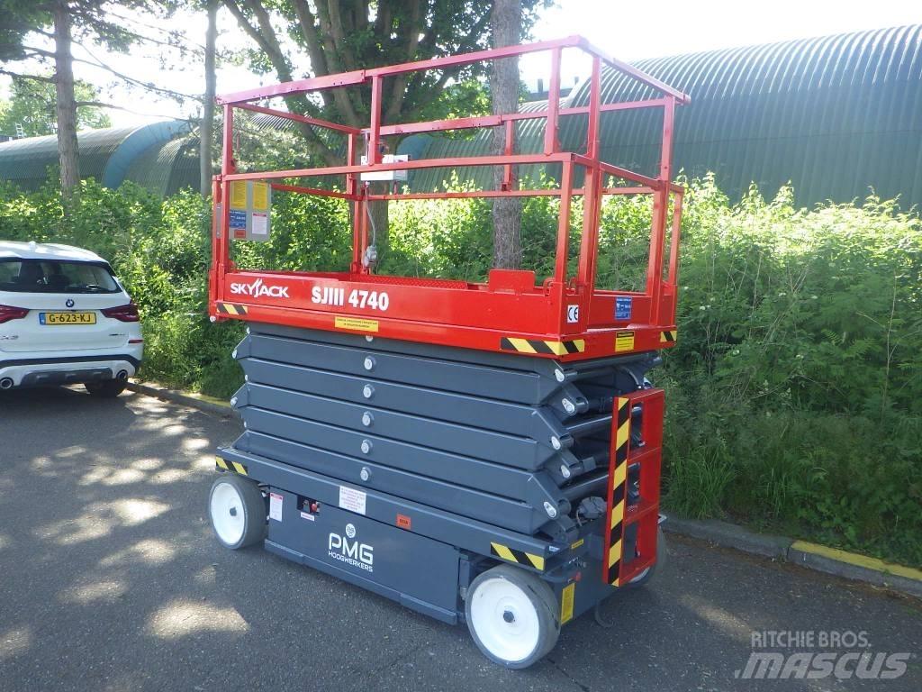 SkyJack SJ4740 Käärtõstukid