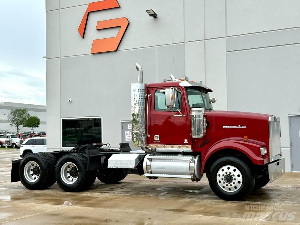 Western Star 4900 Sadulveokid