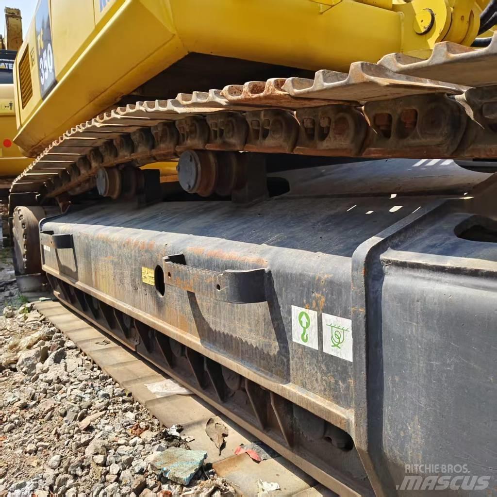 Komatsu PC 350-8 Roomikekskavaatorid