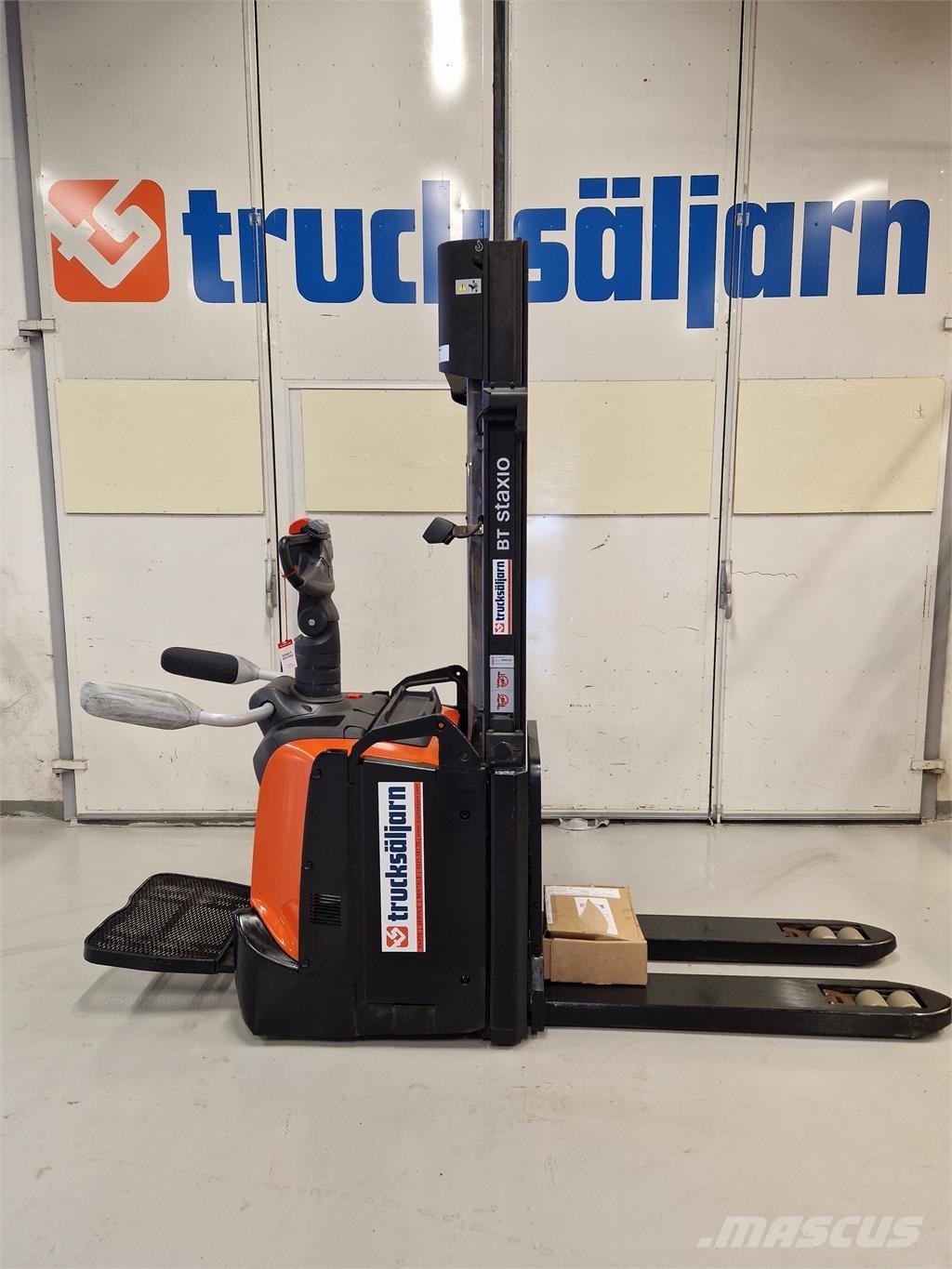 Toyota SPE120L Platvormiga virnastajad