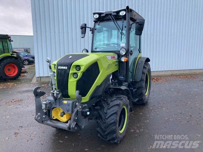 CLAAS NEXOS 240 S Traktorid