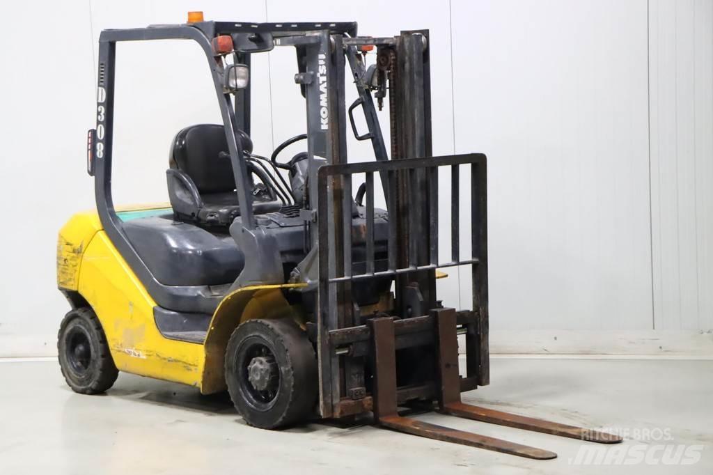 Komatsu FD25T-16 Diiseltõstukid