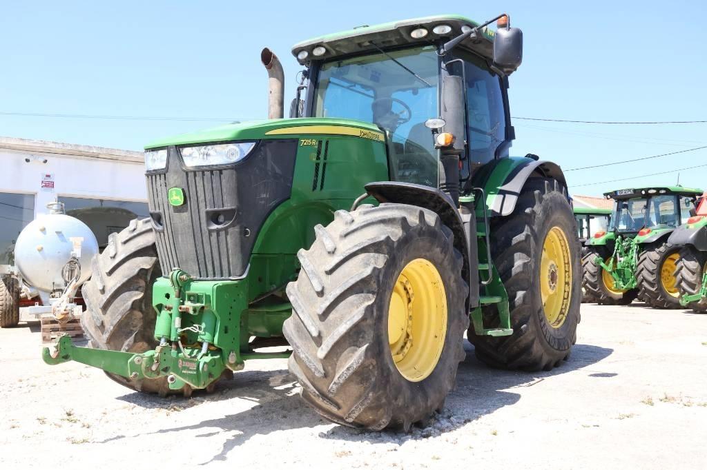 John Deere 7215 R Traktorid
