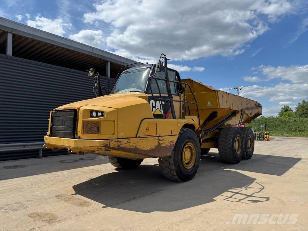 CAT 730C Liigendraamiga pinnaseveokid