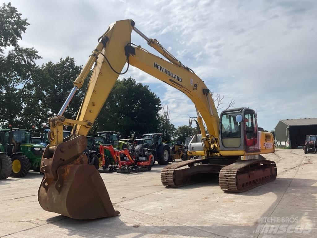 New Holland E 305 Roomikekskavaatorid