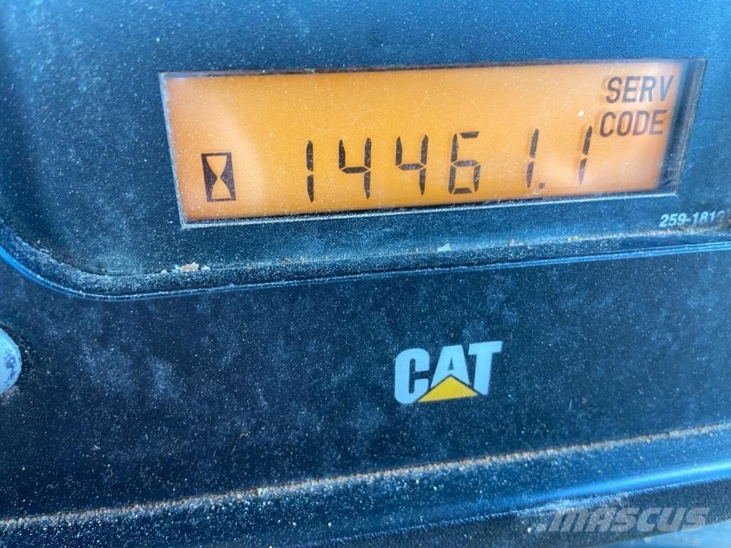CAT D 6 T LGP Buldooserid