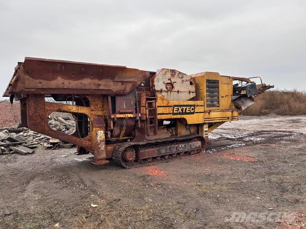 Extec C10 Iseliikuvad purustid