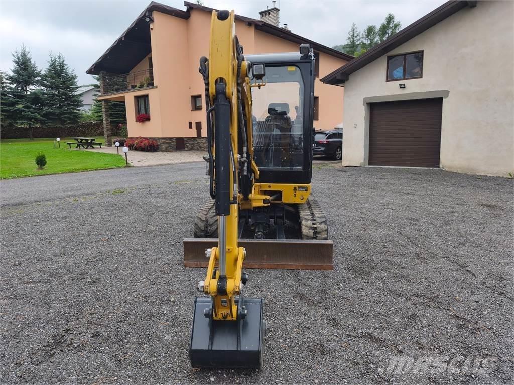 CAT 302.7 D CR Muu
