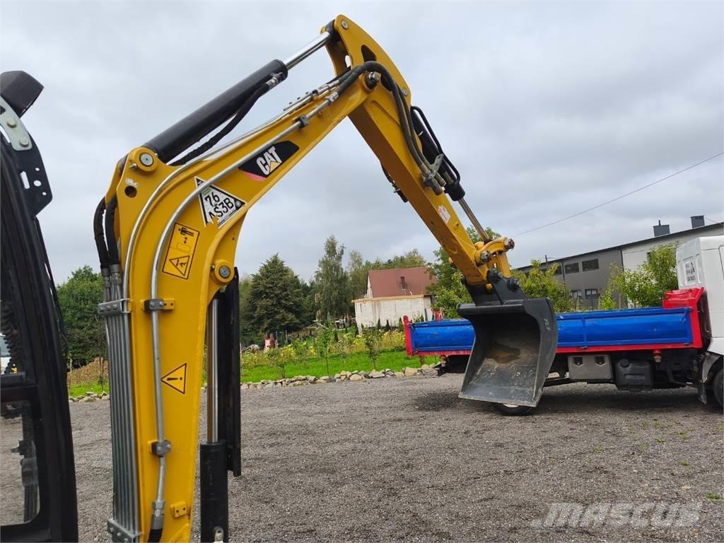 CAT 302.7 D CR Muu