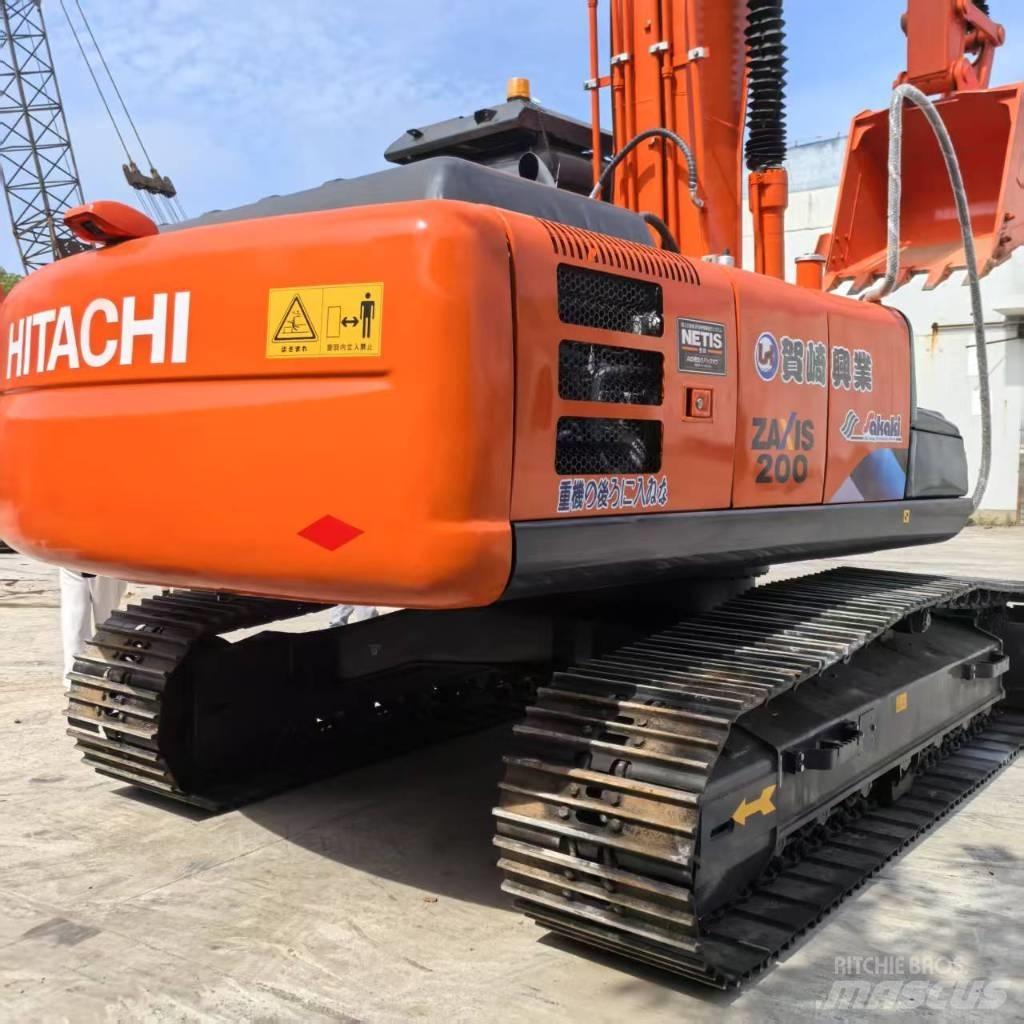 Hitachi ZX 200-3 G Roomikekskavaatorid