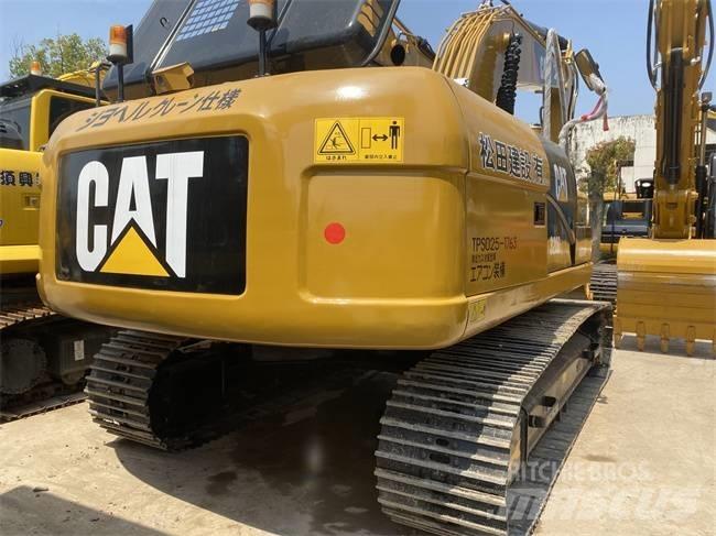 CAT 320 D2 Roomikekskavaatorid