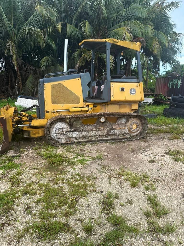 DEERE 450J LT Buldooserid